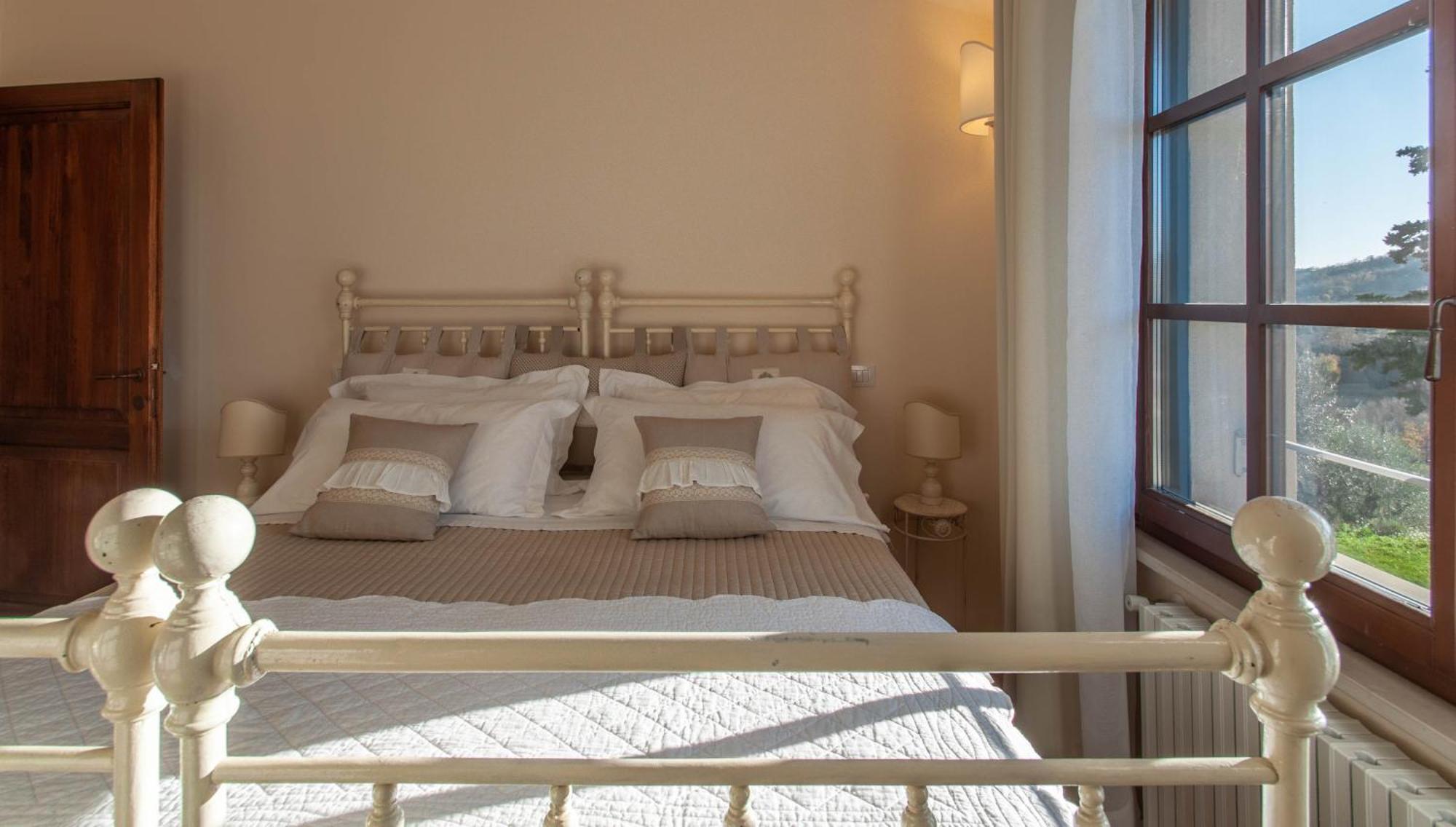 Villa Antica Residenza Montereano Gubbio Habitación foto